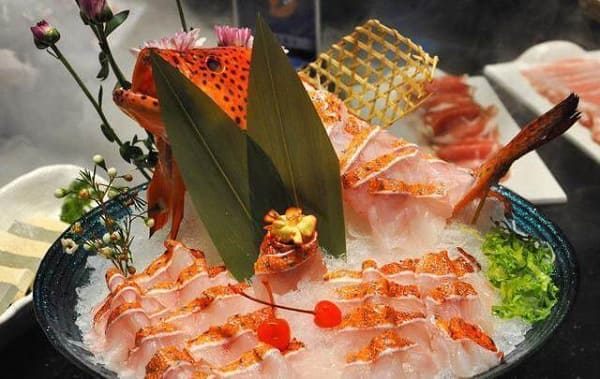 cá mú sashimi