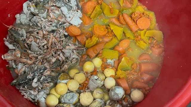 chào mào ăn gì
